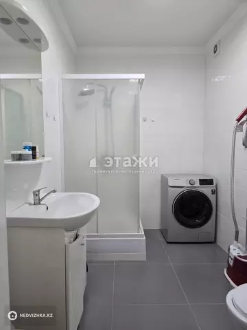 1-комнатная квартира, этаж 23 из 24, 35 м²