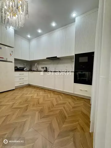 3-комнатная квартира, этаж 5 из 9, 92 м²