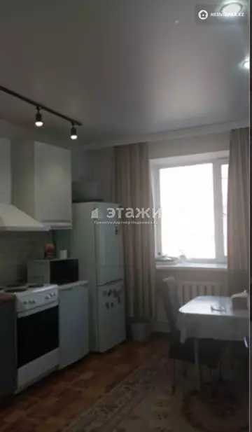 3-комнатная квартира, этаж 7 из 10, 81 м²