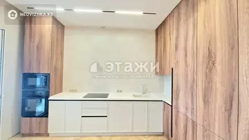 3-комнатная квартира, этаж 8 из 23, 104 м²