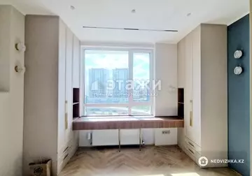3-комнатная квартира, этаж 8 из 23, 104 м²