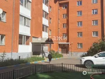 4-комнатная квартира, этаж 2 из 5, 122 м²