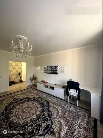 2-комнатная квартира, этаж 3 из 5, 63 м²
