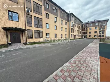 3-комнатная квартира, этаж 2 из 5, 113 м²