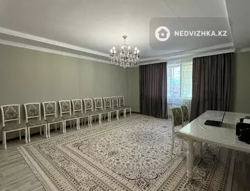 3-комнатная квартира, этаж 5 из 5, 109 м²