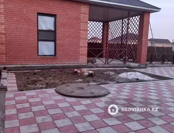 5-комнатный дом, 10 соток, 180 м²