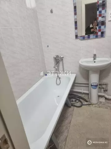 2-комнатная квартира, этаж 4 из 12, 58 м²