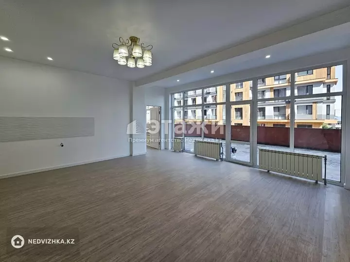 73.1 м², 2-комнатная квартира, этаж 2 из 10, 73 м², изображение - 1