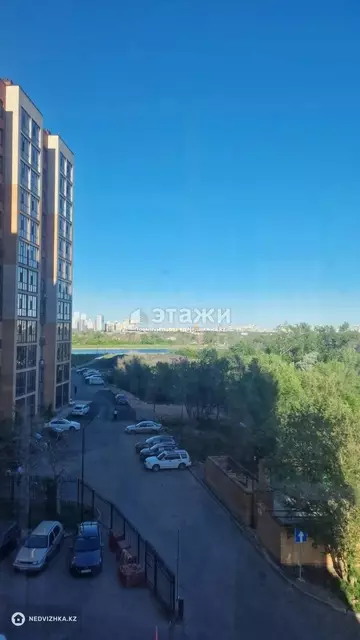 1-комнатная квартира, этаж 4 из 12, 39 м²