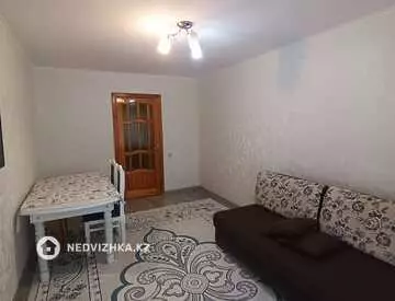 3-комнатная квартира, этаж 4 из 5, 62 м²