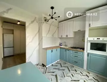 2-комнатная квартира, этаж 2 из 9, 53 м²