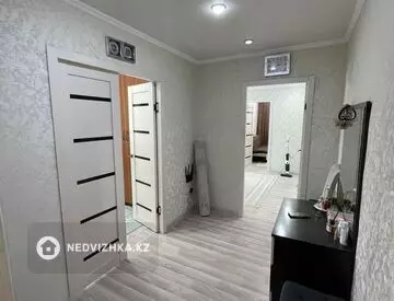 4-комнатная квартира, этаж 5 из 5, 63 м²