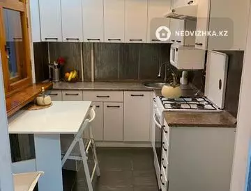 3-комнатная квартира, этаж 2 из 5, 65 м²