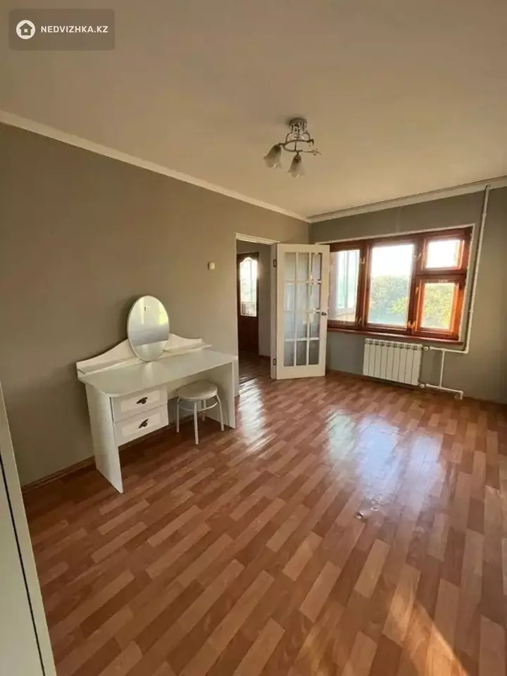 60 м², 3-комнатная квартира, этаж 4 из 5, 60 м², изображение - 1