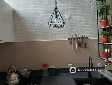 4-комнатный дом, 5.9 соток, 80 м²