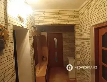 2-комнатная квартира, этаж 2 из 2, 56 м²