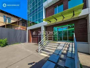 Офисное помещение, этаж 1 из 4, 988 м²