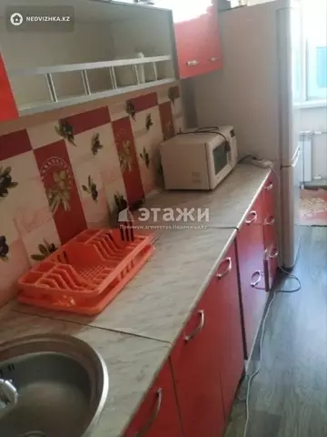1-комнатная квартира, этаж 3 из 9, 28 м²
