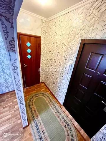 2-комнатная квартира, этаж 1 из 2, 43 м²