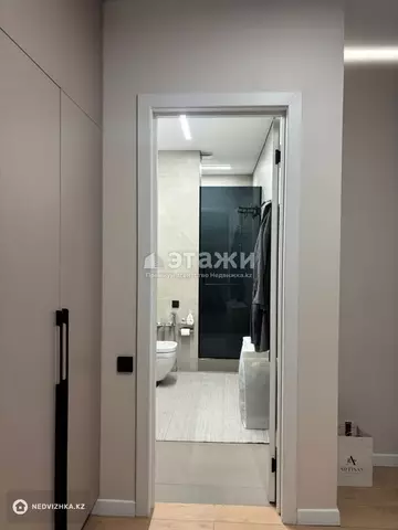 2-комнатная квартира, этаж 4 из 19, 60 м²