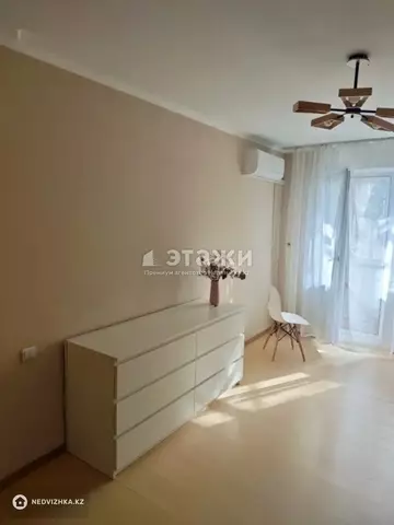 2-комнатная квартира, этаж 3 из 5, 43 м²