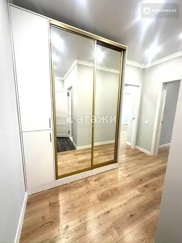 2-комнатная квартира, этаж 9 из 12, 72 м²