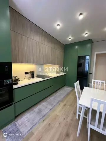 3-комнатная квартира, этаж 11 из 12, 94 м²