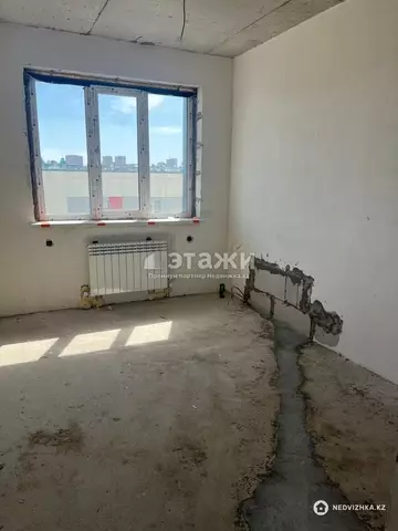3-комнатная квартира, этаж 14 из 25, 82 м²