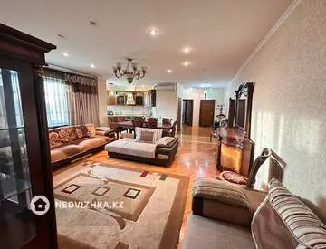 3-комнатная квартира, этаж 9 из 22, 117 м²
