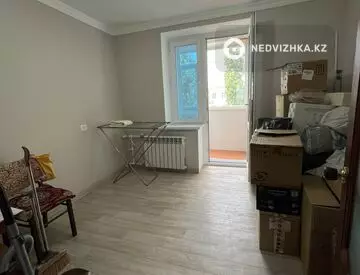 4-комнатная квартира, этаж 6 из 6, 80 м²