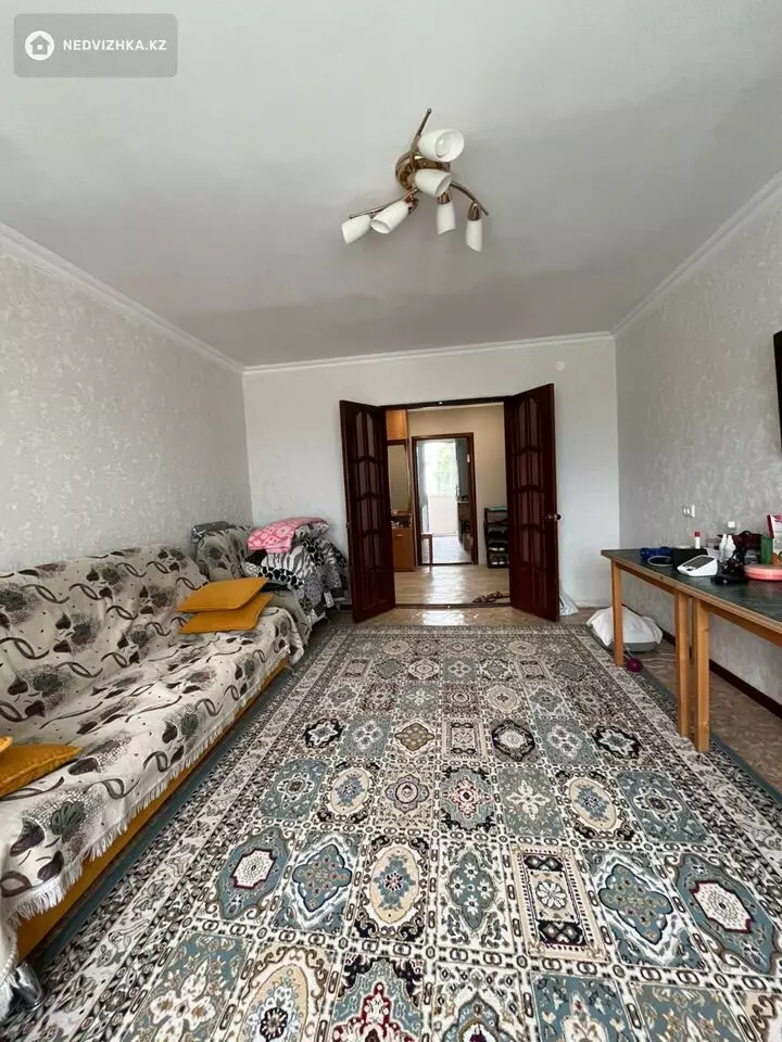 79.5 м², 4-комнатная квартира, этаж 6 из 6, 80 м², изображение - 1