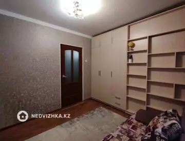 3-комнатная квартира, этаж 2 из 5, 48 м²