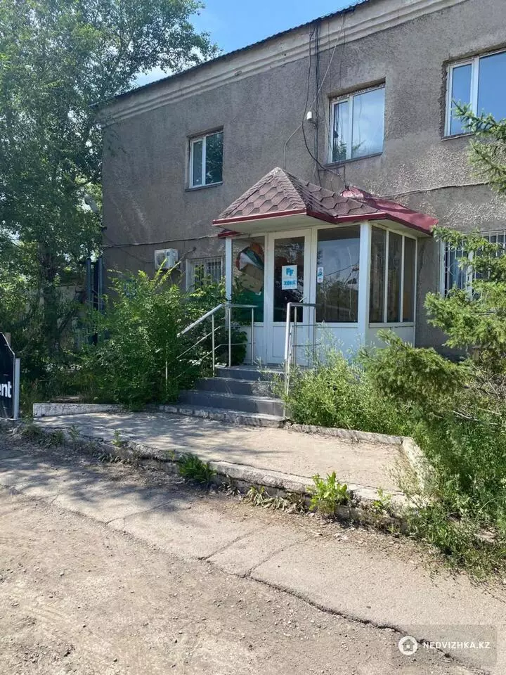 112 м², Офисное помещение, этаж 1 из 2, в административном здании, 112 м², на длительный срок, изображение - 1