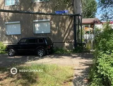 Офисное помещение, этаж 1 из 2, в административном здании, 112 м², на длительный срок