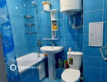 1-комнатная квартира, этаж 10 из 10, 38 м²