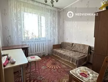 3-комнатная квартира, этаж 9 из 9, 64 м²