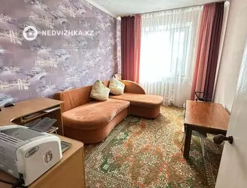 3-комнатная квартира, этаж 9 из 9, 64 м²