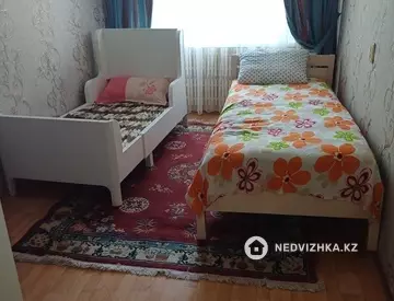 3-комнатная квартира, этаж 5 из 5, 70 м², посуточно