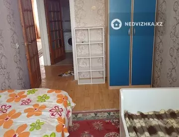 3-комнатная квартира, этаж 5 из 5, 70 м², посуточно
