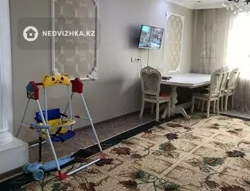 3-комнатная квартира, этаж 6 из 12, 132 м²