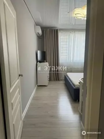 2-комнатная квартира, этаж 8 из 12, 60 м²