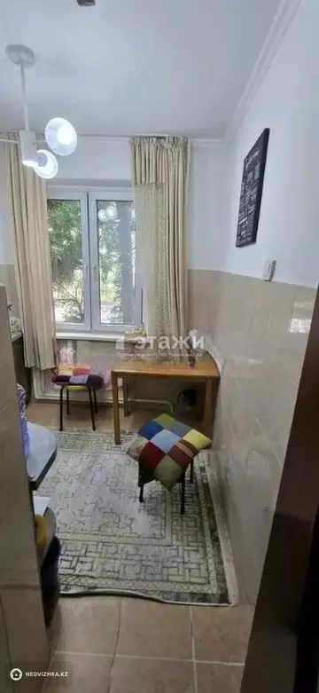 1-комнатная квартира, этаж 3 из 5, 32 м²