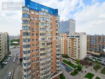 3-комнатная квартира, этаж 3 из 10, 110 м²