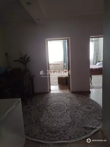 3-комнатная квартира, этаж 1 из 5, 87 м²