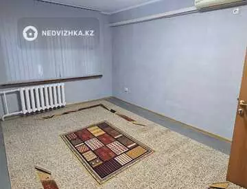 3-комнатная квартира, этаж 1 из 5, 57 м²