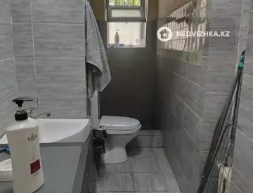 2-комнатная квартира, этаж 1 из 2, 48 м², посуточно