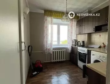 2-комнатная квартира, этаж 4 из 4, 50 м²
