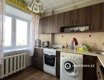 2-комнатная квартира, этаж 4 из 4, 50 м²