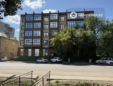 2-комнатная квартира, этаж 3 из 5, 92 м²