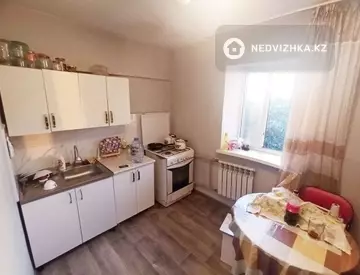 1-комнатная квартира, этаж 3 из 3, 34 м²